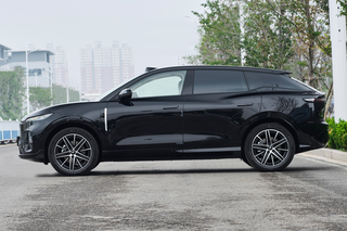 增程四驱+华为辅助驾驶，轴距超2.9米，全新岚图知音到底香不香？图2