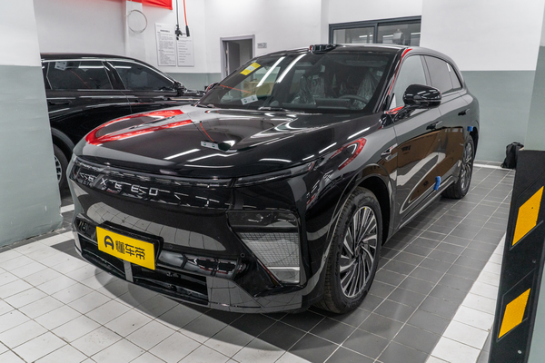 星纪元ET 2025款 增程版 四驱总裁版厂商_基本信息图