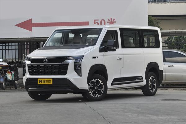 先锋官V 2025款 2.0T 多功能PRO 自动中轴中顶 9座长(mm)_车身图