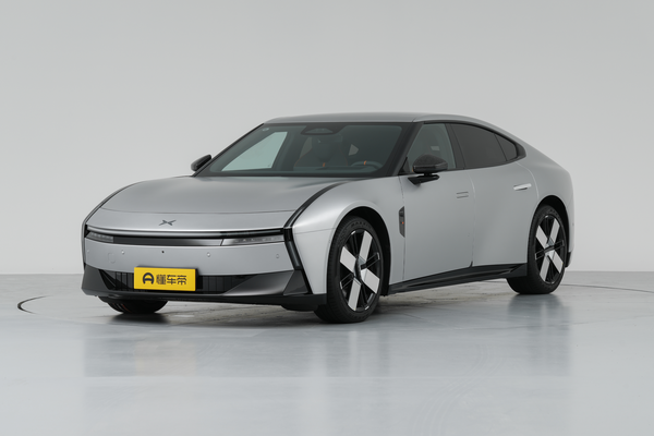 小鹏P7 2025款 750 四驱鹏翼 Ultra厂商_基本信息图