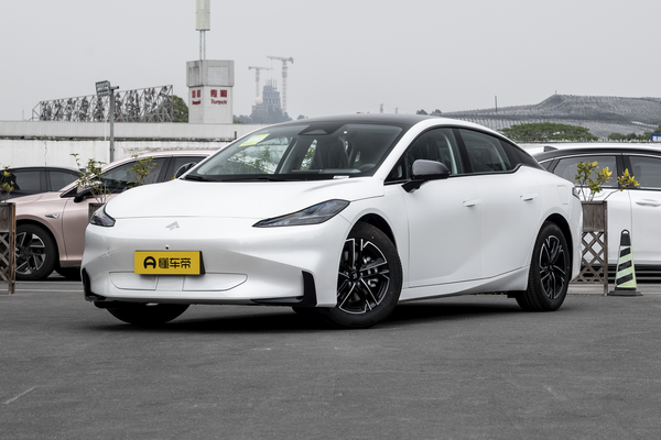 昊铂GT 2025款 560km Lite版厂商_基本信息图