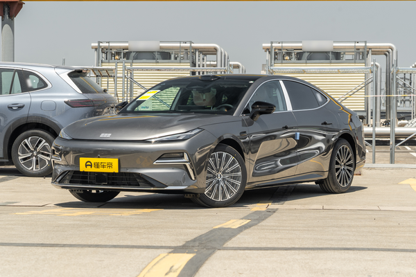 银河星耀8 PHEV 2025款 130km EM-P 星舰版纯电续航里程(km)_基本信息图