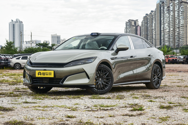 汉L EV 2025款 701KM 后驱激光雷达尊享型厂商_基本信息图