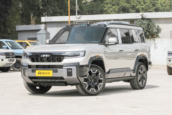 豹8 2025款 智勇旗舰无人机版 6座厂商_基本信息图