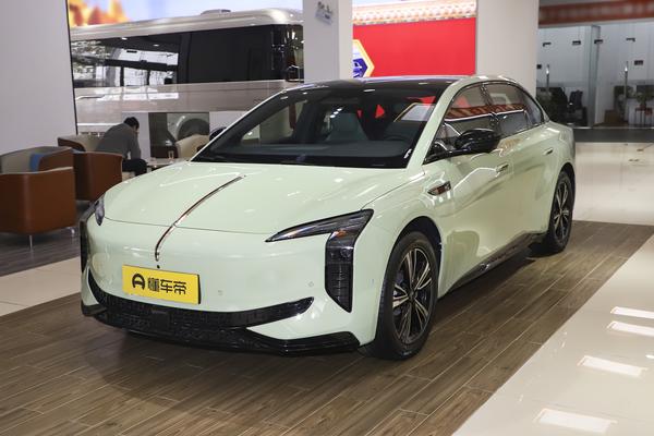 红旗EH7 2025款 820 智选版厂商_基本信息图