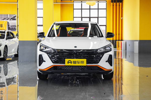 奕炫 2025款 1.5L 自动荣耀版运动风格座椅_座椅配置图