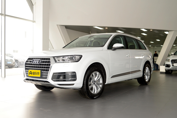 奥迪Q7 2016款 40 TFSI 舒适型后制动器类型_车轮/制动图