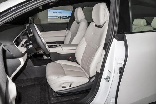 小鹏这次较上劲了！限时17.99万起，800V快充+高阶智驾，不看看？