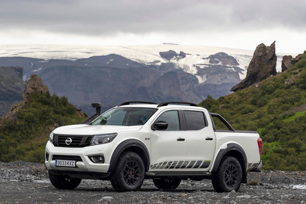 纳瓦拉(海外) 2020款 OFF-ROADER AT32厂商_基本信息图