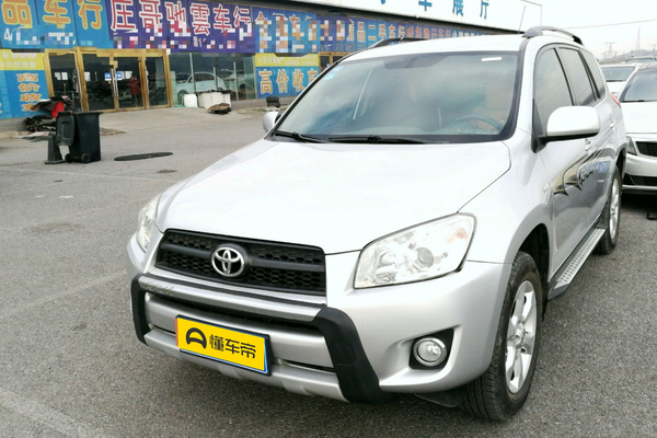 RAV4荣放 2011款 2.0L 手动经典版座椅材质_座椅配置图