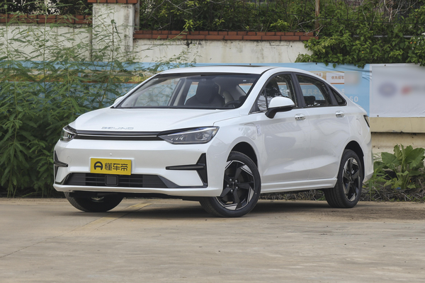 北京EU5 PLUS 2023款 R500 优享版厂商_基本信息图