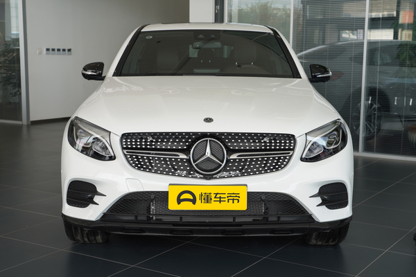奔驰GLC轿跑 2019款 改款 GLC 260 4MATIC 轿跑SUV中控彩色屏幕_智能互联图