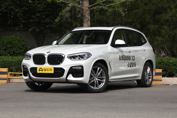 宝马X3 2018款 xDrive30i 领先型 M运动套装 国V前雾灯_灯光配置图