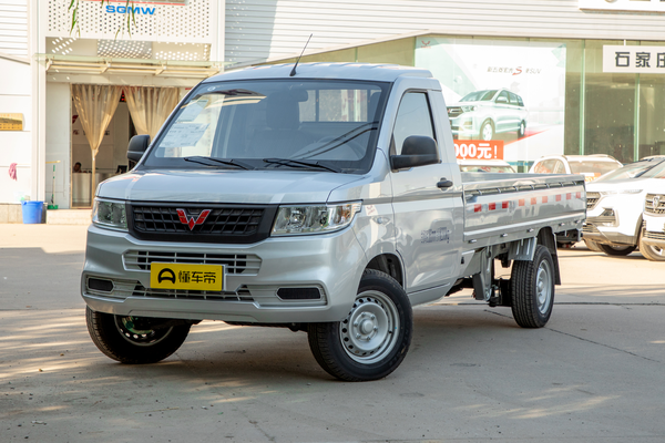 五菱荣光新卡 2018款 1.8L 单排LJ479QE2 国V近光灯_灯光配置图