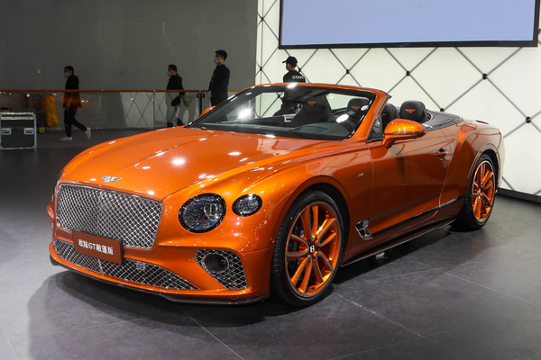 欧陆 2022款 6.0T GT W12 敞篷版厂商_基本信息图