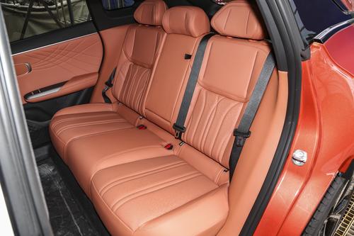 预算20万买车就看这一款，轴距2米9+续航1200km，还带华为智驾