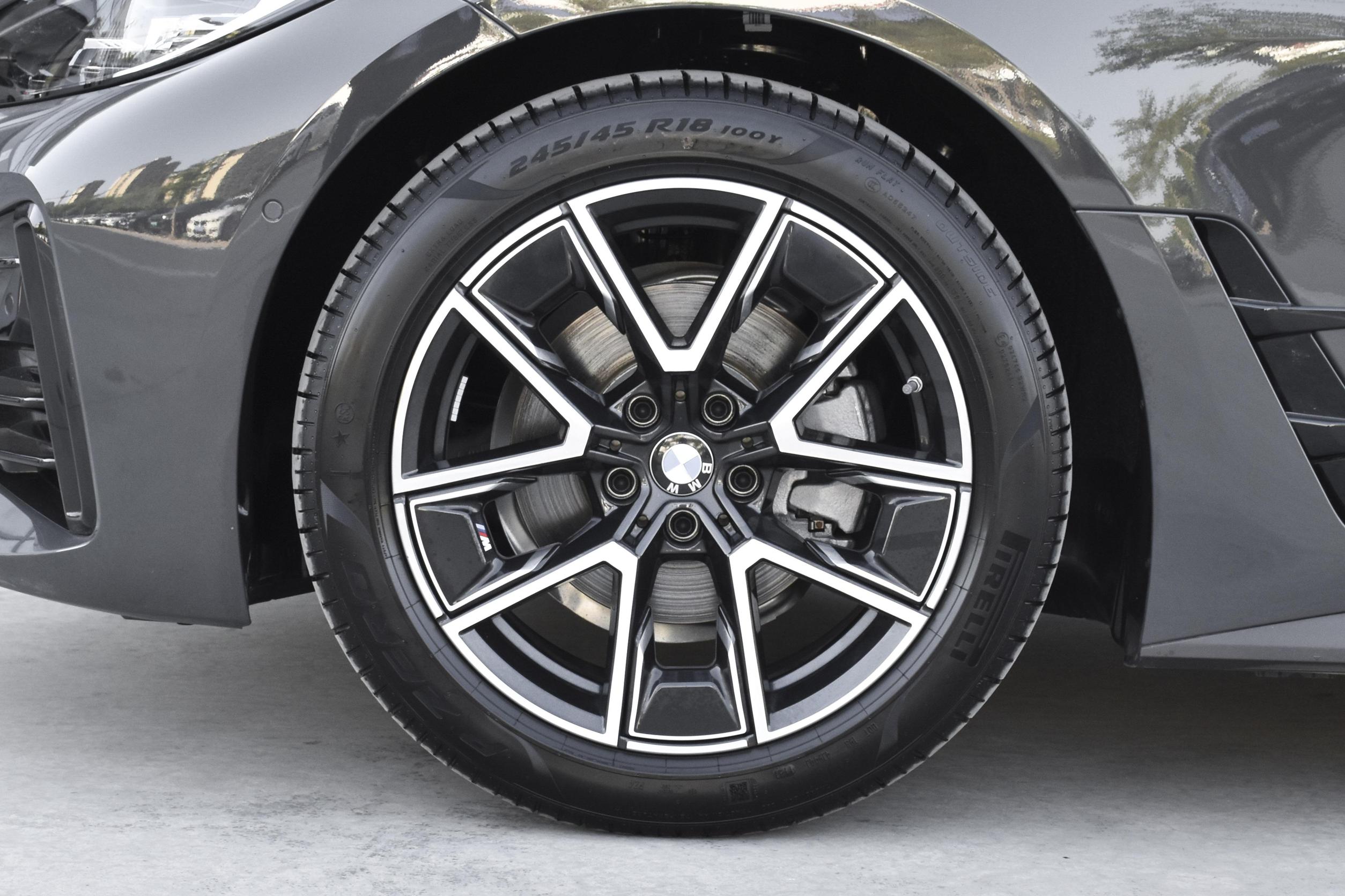 宝马4系壁纸_宝马4系_宝马4系外观图片_7/3276张图片_宝马4系碧玺灰