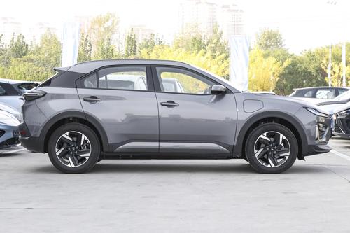 9万级SUV，轴距2770mm，续航501km，还配8155芯片，带劲吗？