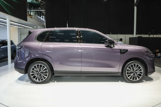 零跑B10预计明年上市，定位紧凑型SUV，起售价13万，搭载激光雷达图5