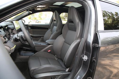 实拍领克03冠军版，轴距2730mm，搭载1.5T+7DCT，值得入手吗