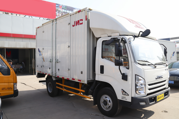 凯锐 2019款 金刚N800 3.8T 豪华款3360轴距单排坑板货柜 国V(JX5047XXYXGF2)厂商_基本信息图