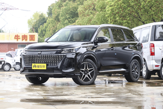 中型插电混动SUV，顶配15.19万，实拍评测蓝电E5，值得买吗？图1
