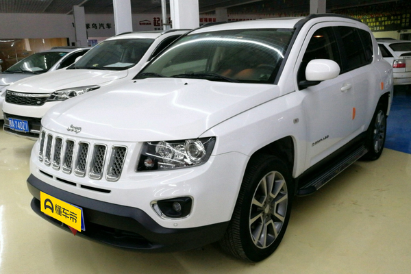指南者(进口) 2014款 2.0L 两驱豪华版厂商_基本信息图