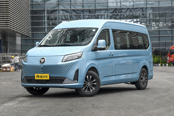 图雅诺X6 2024款 PRO 高级小客  2.0T手动 长轴中顶 后单胎7/9座后轮胎规格尺寸_车轮/制动图