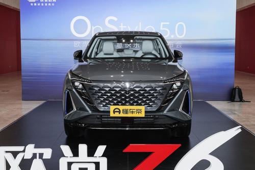 长安欧尚Z6 iDD与比亚迪宋PLUS DM-i究竟该怎么选？