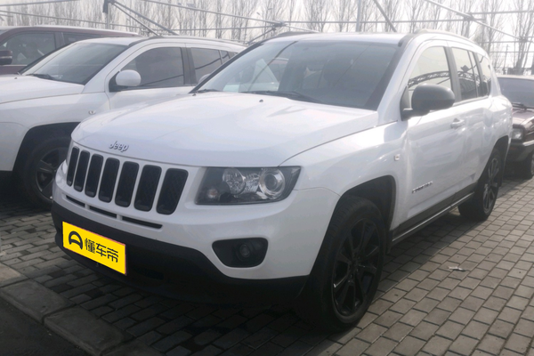 指南者(进口) 2012款 2.4L 四驱豪华版厂商_基本信息图