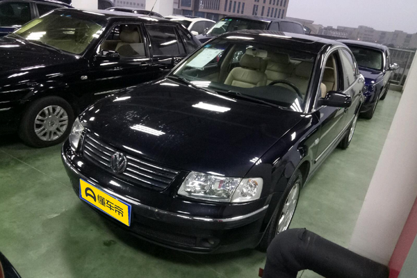 帕萨特 2004款 1.8T 自动豪华型座位数(个)_车身图