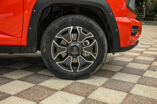 哈弗二代大狗PHEV，续航超1000km，油耗低至1.85L/100km