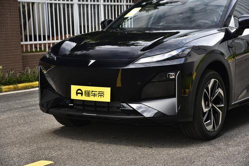 续航1130km+3C快充，带华为智驾+8155芯片，深蓝S07值得入手