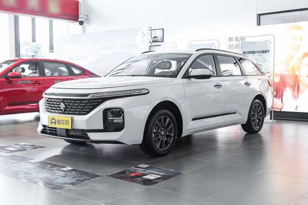 宝骏RC-5 2020款 RC-5w 1.5L 手动智耀豪华型厂商_基本信息图