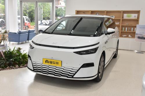 定位中大型MPV，7.7s破百，限时0息0首付，解析小鹏X9