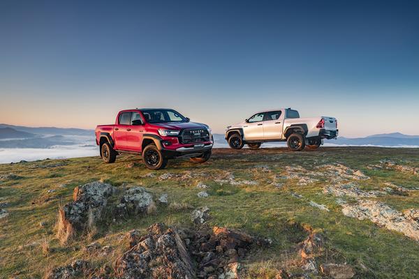 Hilux 2023款 2.8T 自动 四驱 5座 平行进口厂商_基本信息图
