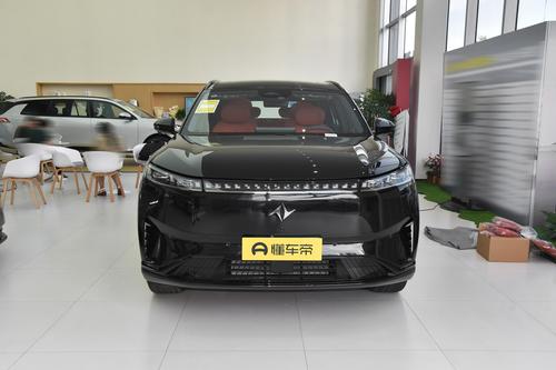 东风奕派eπ008：纯电版优惠2.3万，车长超5米家用表现如何？