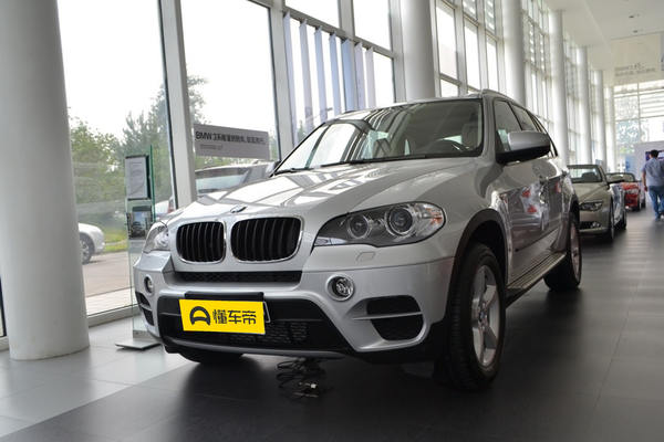 宝马X5(进口) 2011款 xDrive35i 豪华型厂商_基本信息图