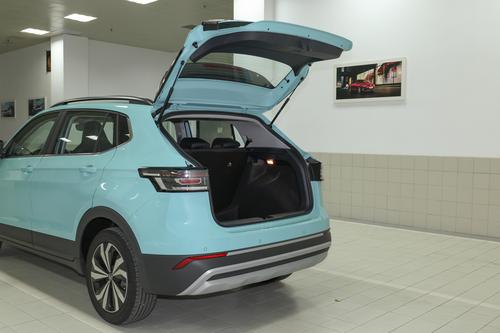 低估了大众的决心？7.99万买新款紧凑级SUV，配爱信6AT，省油耐开