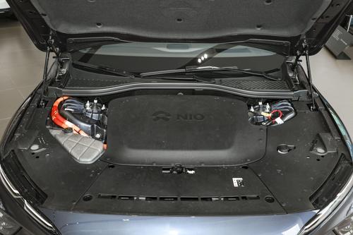 新能源豪华行政看这车，轿跑车身+无框车门，轴距超3米，够香？