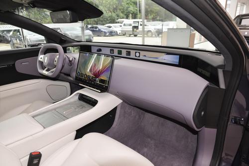 华为智驾+750V超充，26.58万元起售，2024款阿维塔12实力如何？