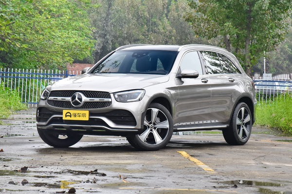 奔驰GLC 2020款 改款 GLC 300 L 4MATIC 豪华型供油方式_发动机图