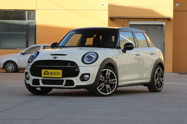 MINI 2018款 2.0T COOPER S 赛车手 五门版NEDC综合油耗(L/100km)_基本信息图