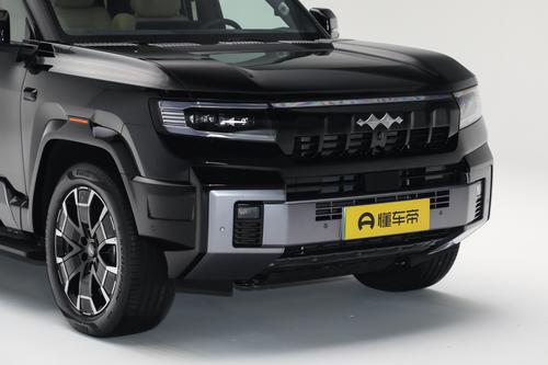 比亚迪再添“新丁”！搭华为智驾+仰望U8同款云辇-P悬架，带劲不