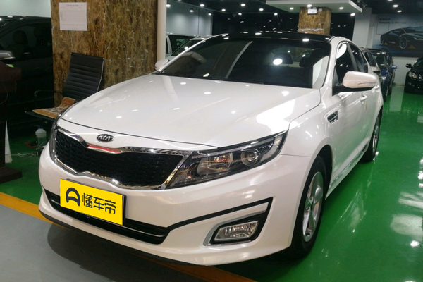 起亚K5 2014款 2.0L 自动GL行车电脑屏幕_内部配置图