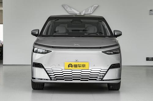 小鹏X9：轴距3160mm，2+2+3布局，还有0息0首付！