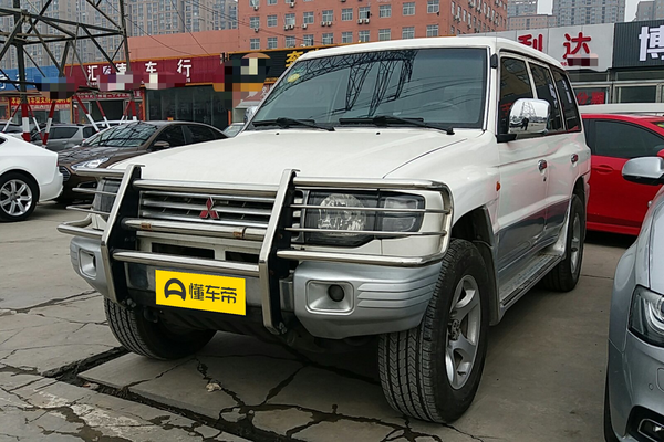 黑金刚 2013款 2.2L 手动四驱标准型厂商_基本信息图