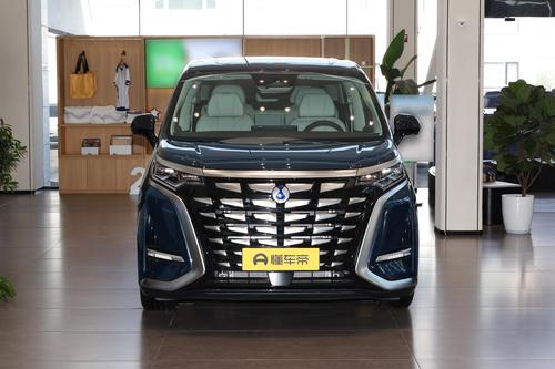 腾势D9 DM：7座+前后多层隔音玻璃，月销量8514台实力如何？