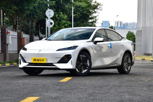 降价增配，2025款深蓝SL03正式上市，售价区间11.99万-14.69万元