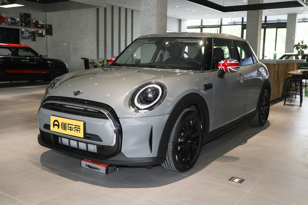 MINI 2022款 1.5T ONE 五门版PLUS厂商_基本信息图